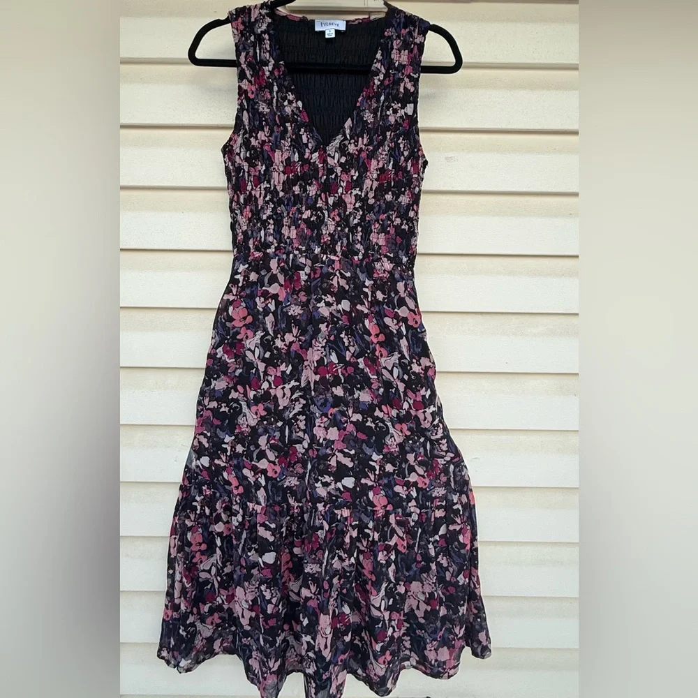 Evereve Floral Smocked Sleeveless Midi Dress Purple/Pink/Blue Size Small - Picture 3 of 11